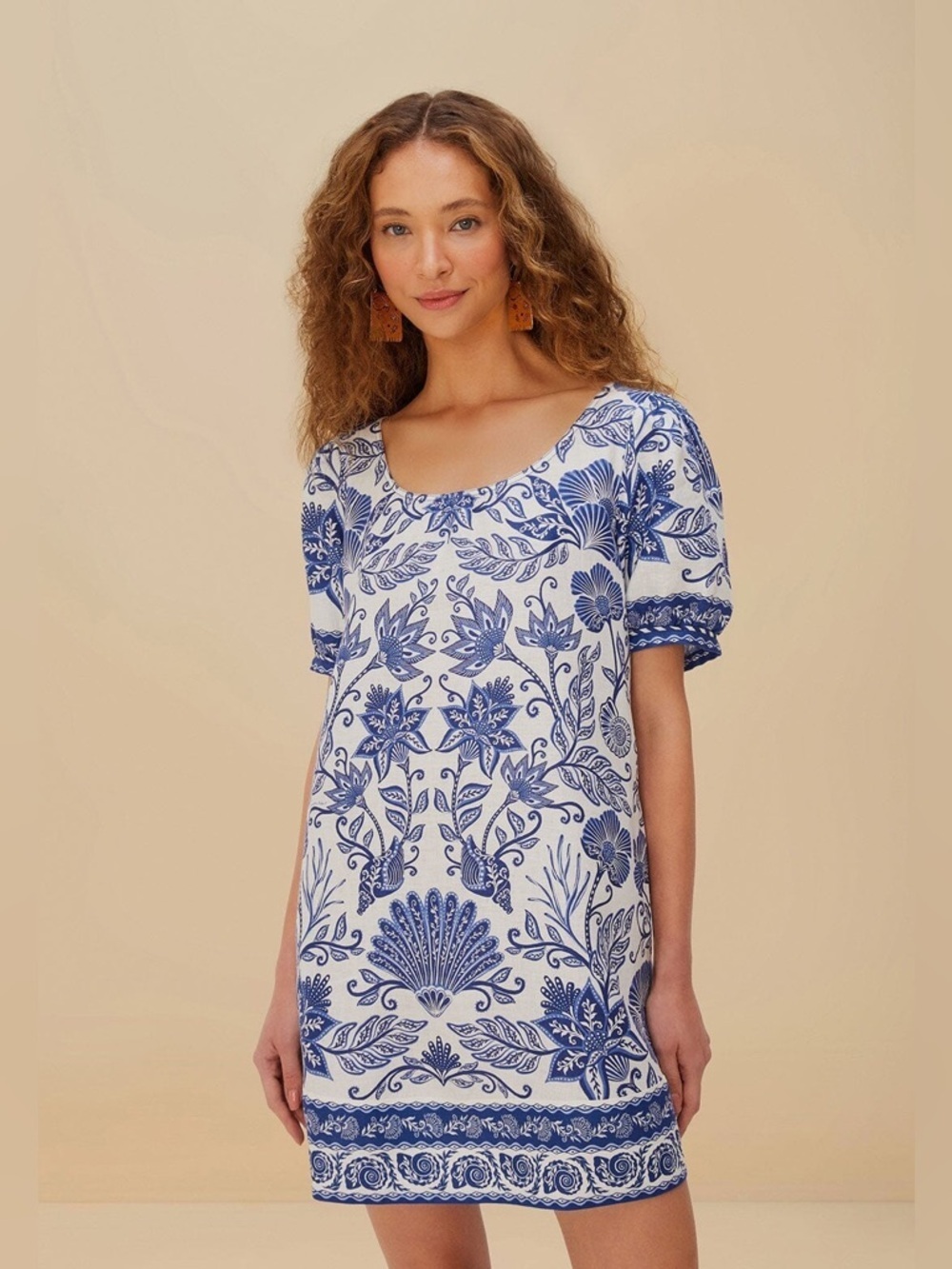 Farm Rio: Off-White Shell Garden Euroflax™
Premium Linen Mini Dress